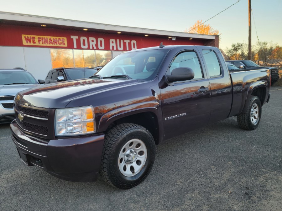 2009 Chevrolet Silverado 1500 4WD LS Exyended Cab, available for sale in East Windsor, Connecticut | Toro Auto. East Windsor, Connecticut