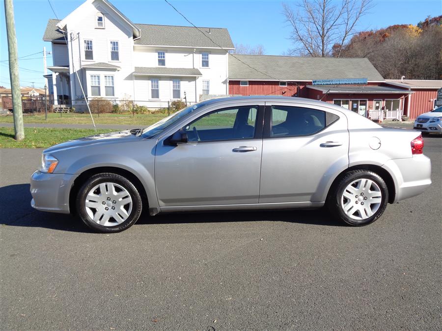 Used Dodge Avenger 4dr Sdn SE 2013 | Country Auto Sales. Southwick, Massachusetts