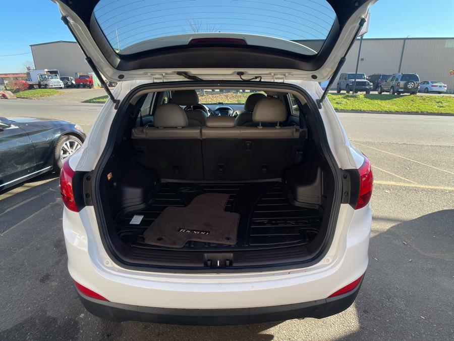 Used Hyundai Tucson SE 2015 | Prestige Auto Superstore. Waterbury, Connecticut Used Hyundai Tucson SE 2015 | Prestige Auto Superstore. Waterbury, Connecticut