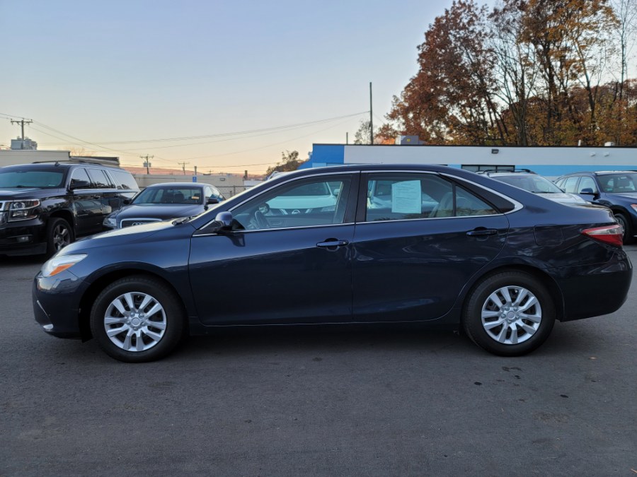 Used Toyota Camry LE Automatic (Natl) 2017 | House of Cars LLC. Waterbury, Connecticut