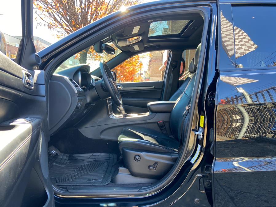 Used Jeep Grand Cherokee Altitude 4x4 *Ltd Avail* 2018 | Champion Used Auto Sales LLC. Newark, New Jersey Used Jeep Grand Cherokee Altitude 4x4 *Ltd Avail* 2018 | Champion Used Auto Sales LLC. Newark, New Jersey