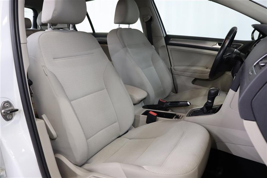 2016 Volkswagen Golf S/SE, available for sale in Paterson, New Jersey | Fast Track Motors. Paterson, New Jersey 2016 Volkswagen Golf S/SE, available for sale in Paterson, New Jersey | Fast Track Motors. Paterson, New Jersey