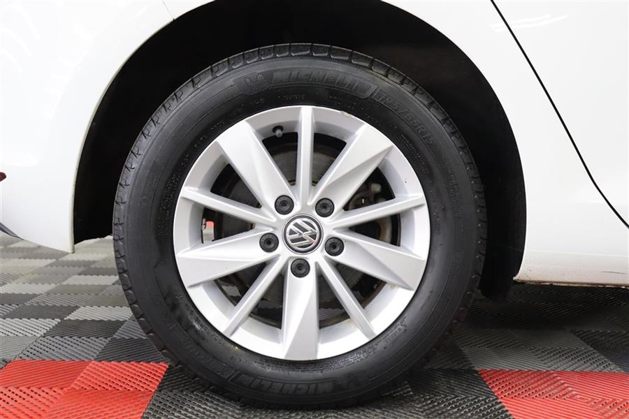 2016 Volkswagen Golf S/SE, available for sale in Paterson, New Jersey | Fast Track Motors. Paterson, New Jersey 2016 Volkswagen Golf S/SE, available for sale in Paterson, New Jersey | Fast Track Motors. Paterson, New Jersey