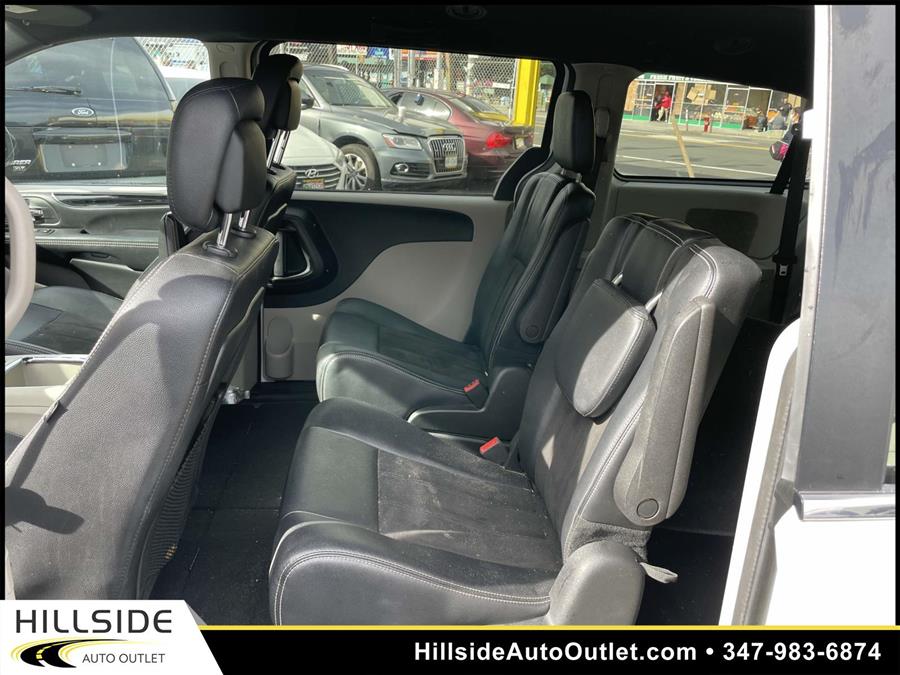 Used Dodge Grand Caravan SXT 2019 | Hillside Auto Outlet. Jamaica, New York Used Dodge Grand Caravan SXT 2019 | Hillside Auto Outlet. Jamaica, New York