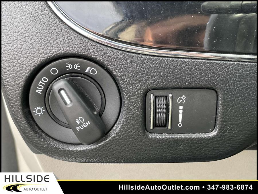 Used Dodge Grand Caravan SXT 2019 | Hillside Auto Outlet. Jamaica, New York Used Dodge Grand Caravan SXT 2019 | Hillside Auto Outlet. Jamaica, New York