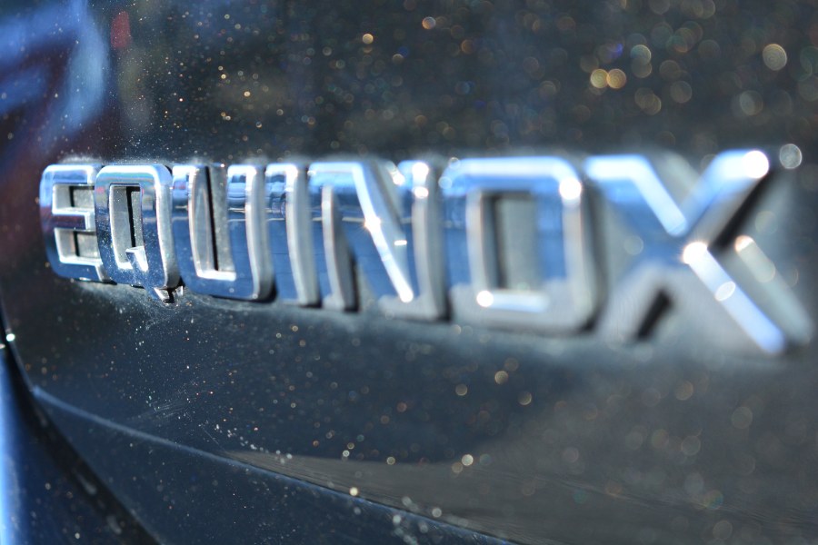 Used Chevrolet Equinox AWD 4dr LT w/2FL 2019 | Longmeadow Motor Cars. ENFIELD, Connecticut