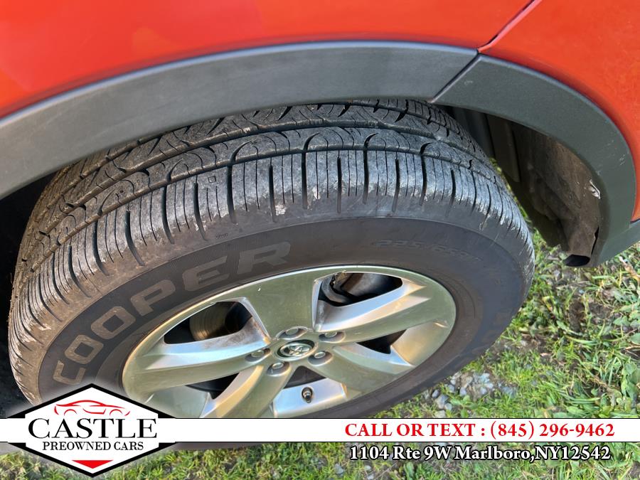 Used Toyota RAV4 AWD 4dr XLE (Natl) 2015 | Castle Preowned Cars. Marlboro, New York Used Toyota RAV4 AWD 4dr XLE (Natl) 2015 | Castle Preowned Cars. Marlboro, New York
