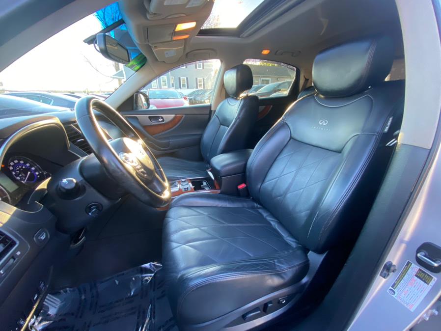 2014 INFINITI QX70 AWD 4dr, available for sale in Hartford, Connecticut | VEB Auto Sales. Hartford, Connecticut 2014 INFINITI QX70 AWD 4dr, available for sale in Hartford, Connecticut | VEB Auto Sales. Hartford, Connecticut
