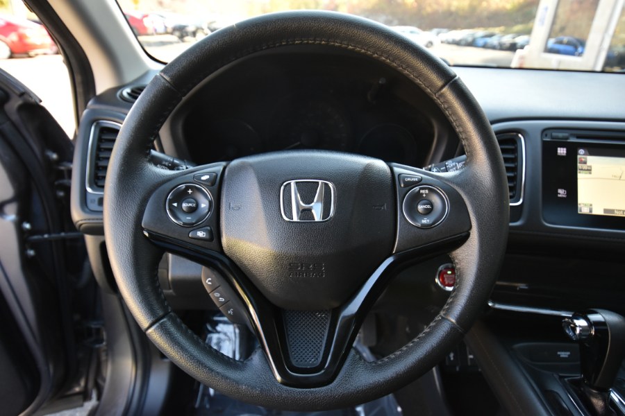 Used Honda HR-V AWD 4dr CVT EX-L w/Navi 2016 | Highline Car Connection. Waterbury, Connecticut Used Honda HR-V AWD 4dr CVT EX-L w/Navi 2016 | Highline Car Connection. Waterbury, Connecticut