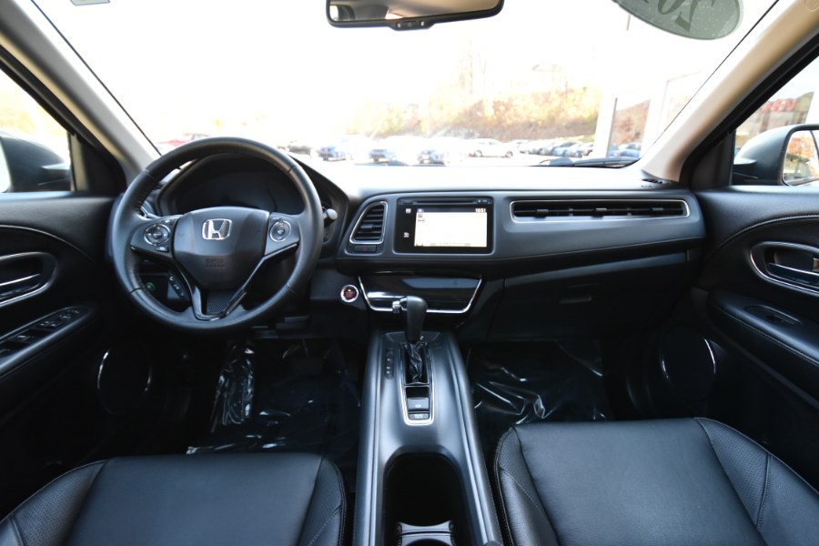 Used Honda HR-V AWD 4dr CVT EX-L w/Navi 2016 | Highline Car Connection. Waterbury, Connecticut Used Honda HR-V AWD 4dr CVT EX-L w/Navi 2016 | Highline Car Connection. Waterbury, Connecticut