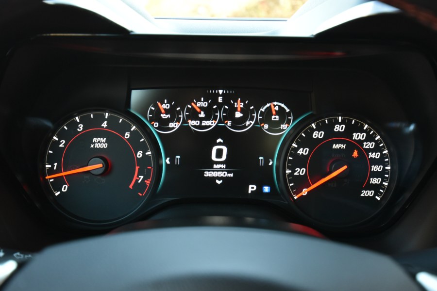 Used Chevrolet Camaro 2dr Cpe 2SS 2017 | Highline Car Connection. Waterbury, Connecticut Used Chevrolet Camaro 2dr Cpe 2SS 2017 | Highline Car Connection. Waterbury, Connecticut