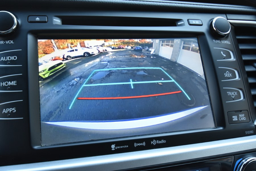 Used Toyota Highlander XLE V6 AWD 2019 | Highline Car Connection. Waterbury, Connecticut Used Toyota Highlander XLE V6 AWD 2019 | Highline Car Connection. Waterbury, Connecticut