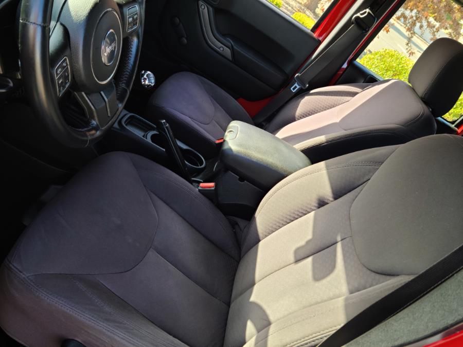 Used Jeep Wrangler Unlimited 4WD 4dr Sport 2014 | Chip's Auto Sales Inc. Milford, Connecticut Used Jeep Wrangler Unlimited 4WD 4dr Sport 2014 | Chip's Auto Sales Inc. Milford, Connecticut