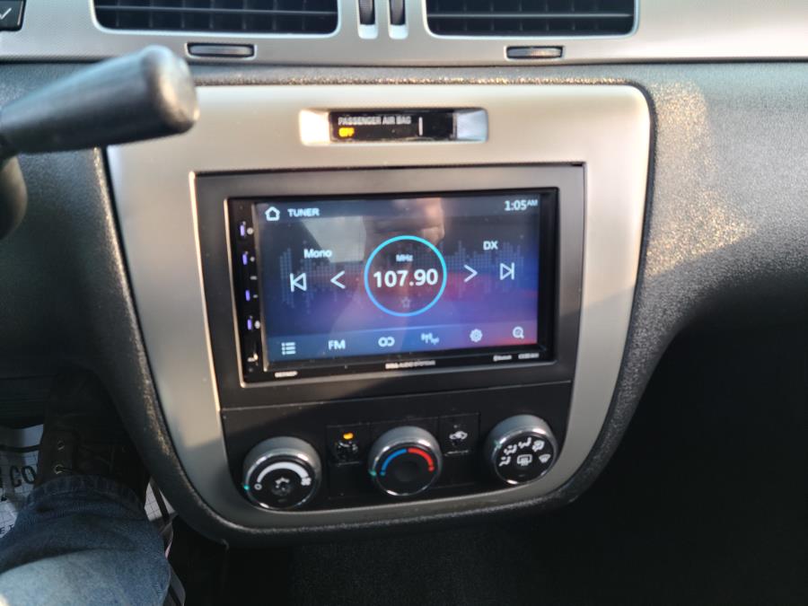 2016 Chevrolet Impala Limited 4dr Sdn, available for sale in Milford, Connecticut | Chip's Auto Sales Inc. Milford, Connecticut 2016 Chevrolet Impala Limited 4dr Sdn, available for sale in Milford, Connecticut | Chip's Auto Sales Inc. Milford, Connecticut