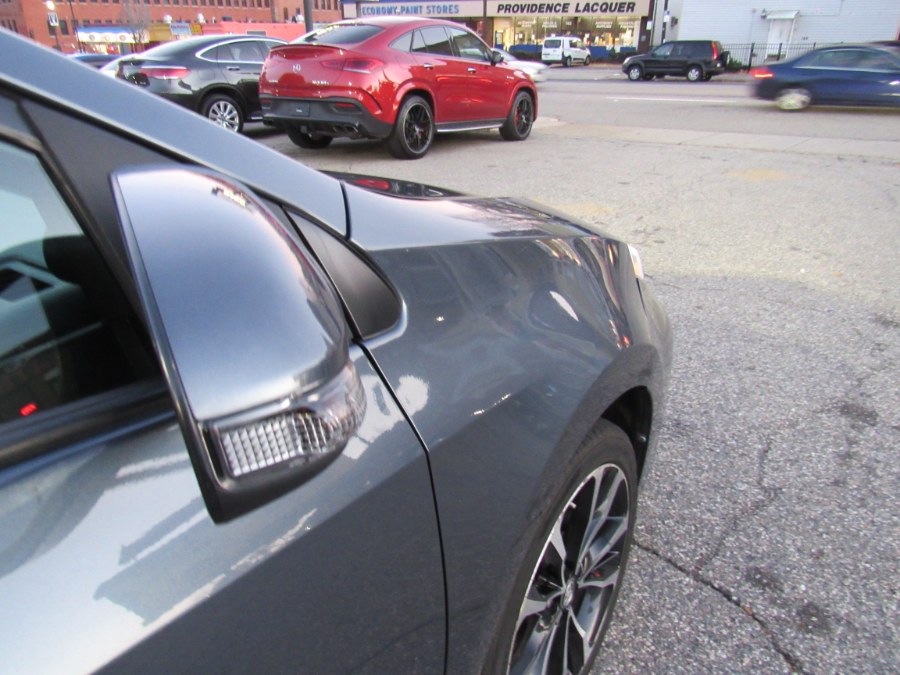 Used Toyota Corolla SE 2017 | Hilario's Auto Sales Inc.. Worcester, Massachusetts Used Toyota Corolla SE 2017 | Hilario's Auto Sales Inc.. Worcester, Massachusetts