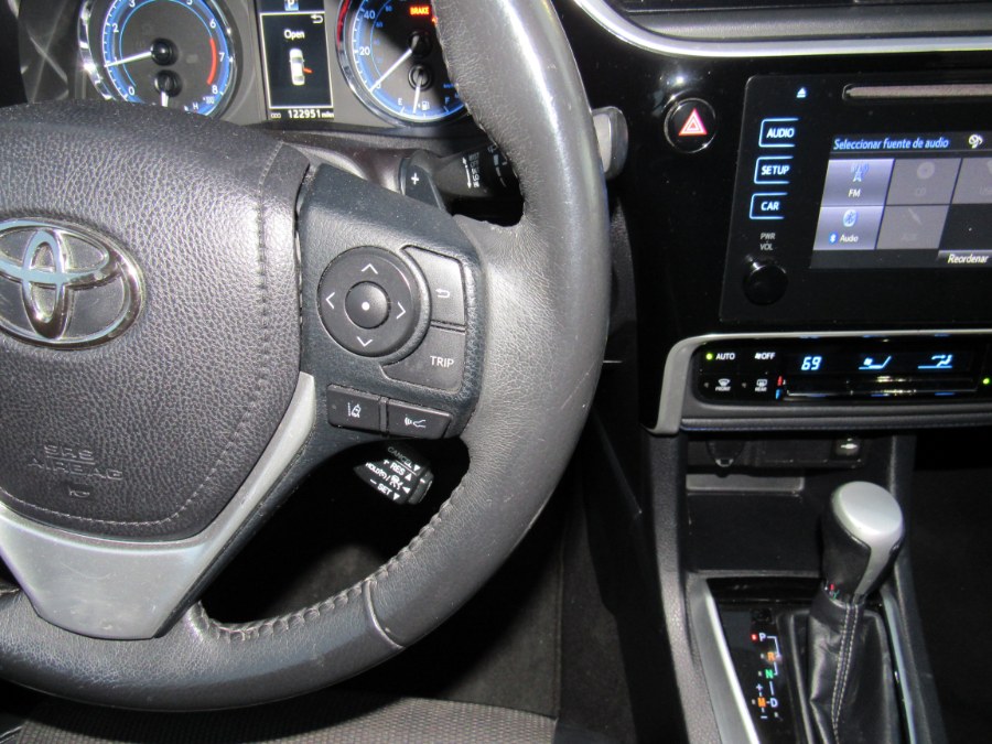 Used Toyota Corolla SE 2017 | Hilario's Auto Sales Inc.. Worcester, Massachusetts Used Toyota Corolla SE 2017 | Hilario's Auto Sales Inc.. Worcester, Massachusetts