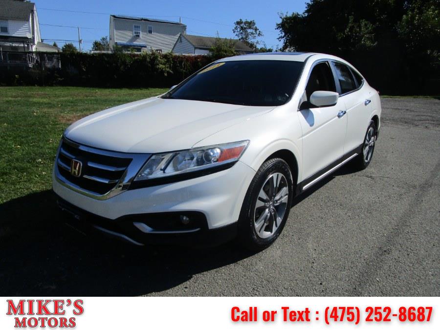 2014 Honda Crosstour 4WD V6 5dr EX-L w/Navi, available for sale in Stratford, Connecticut | Mike's Motors LLC. Stratford, Connecticut