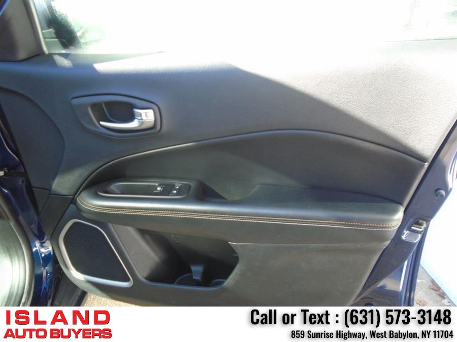 Used Jeep Compass Latitude 4x4 4dr SUV 2019 | Island Auto Buyers. West Babylon, New York Used Jeep Compass Latitude 4x4 4dr SUV 2019 | Island Auto Buyers. West Babylon, New York