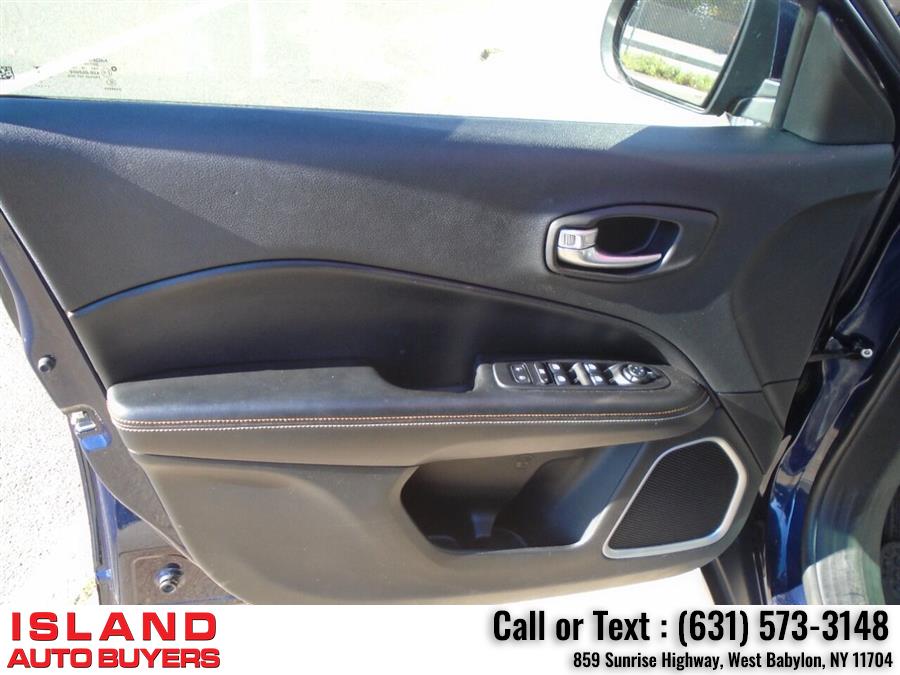 Used Jeep Compass Latitude 4x4 4dr SUV 2019 | Island Auto Buyers. West Babylon, New York Used Jeep Compass Latitude 4x4 4dr SUV 2019 | Island Auto Buyers. West Babylon, New York