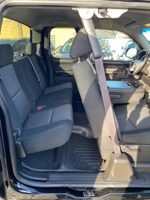 Used Chevrolet Silverado 1500 4WD Ext Cab 143.5" LT 2013 | Eugen's Auto Sales & Repairs. Philadelphia, Pennsylvania Used Chevrolet Silverado 1500 4WD Ext Cab 143.5" LT 2013 | Eugen's Auto Sales & Repairs. Philadelphia, Pennsylvania