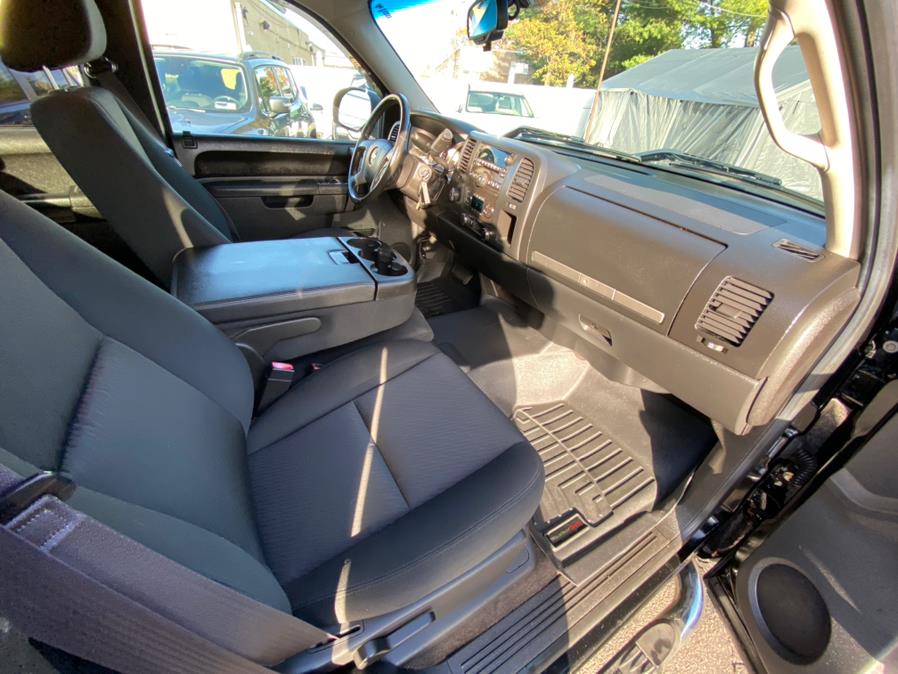 Used Chevrolet Silverado 1500 4WD Ext Cab 143.5" LT 2013 | Eugen's Auto Sales & Repairs. Philadelphia, Pennsylvania Used Chevrolet Silverado 1500 4WD Ext Cab 143.5" LT 2013 | Eugen's Auto Sales & Repairs. Philadelphia, Pennsylvania