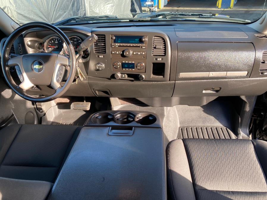 Used Chevrolet Silverado 1500 4WD Ext Cab 143.5" LT 2013 | Eugen's Auto Sales & Repairs. Philadelphia, Pennsylvania Used Chevrolet Silverado 1500 4WD Ext Cab 143.5" LT 2013 | Eugen's Auto Sales & Repairs. Philadelphia, Pennsylvania