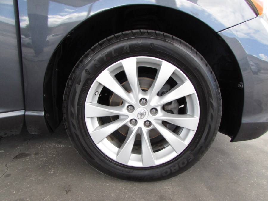 2013 Toyota Venza 4dr Wgn I4 FWD XLE (Natl), available for sale in Orlando, Florida | VIP Auto Enterprise, Inc. Orlando, Florida 2013 Toyota Venza 4dr Wgn I4 FWD XLE (Natl), available for sale in Orlando, Florida | VIP Auto Enterprise, Inc. Orlando, Florida