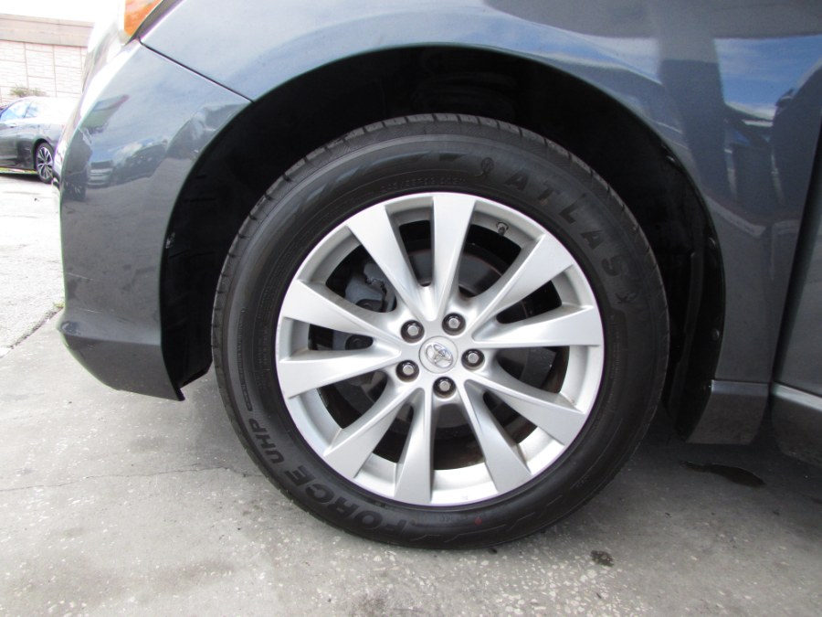 2013 Toyota Venza 4dr Wgn I4 FWD XLE (Natl), available for sale in Orlando, Florida | VIP Auto Enterprise, Inc. Orlando, Florida 2013 Toyota Venza 4dr Wgn I4 FWD XLE (Natl), available for sale in Orlando, Florida | VIP Auto Enterprise, Inc. Orlando, Florida