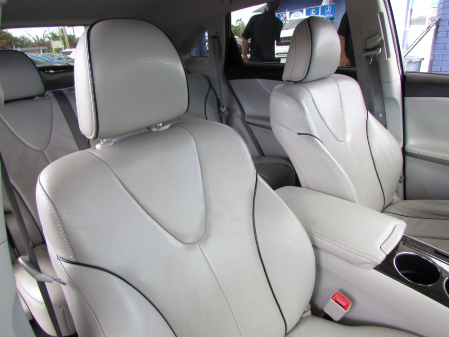 2013 Toyota Venza 4dr Wgn I4 FWD XLE (Natl), available for sale in Orlando, Florida | VIP Auto Enterprise, Inc. Orlando, Florida 2013 Toyota Venza 4dr Wgn I4 FWD XLE (Natl), available for sale in Orlando, Florida | VIP Auto Enterprise, Inc. Orlando, Florida
