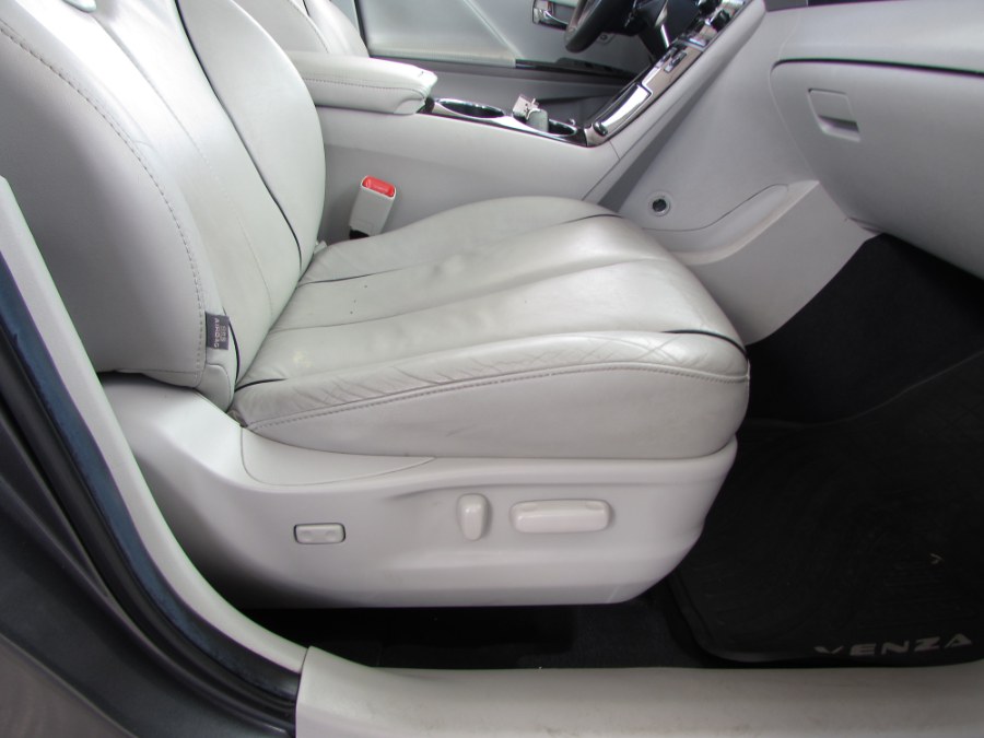 2013 Toyota Venza 4dr Wgn I4 FWD XLE (Natl), available for sale in Orlando, Florida | VIP Auto Enterprise, Inc. Orlando, Florida 2013 Toyota Venza 4dr Wgn I4 FWD XLE (Natl), available for sale in Orlando, Florida | VIP Auto Enterprise, Inc. Orlando, Florida
