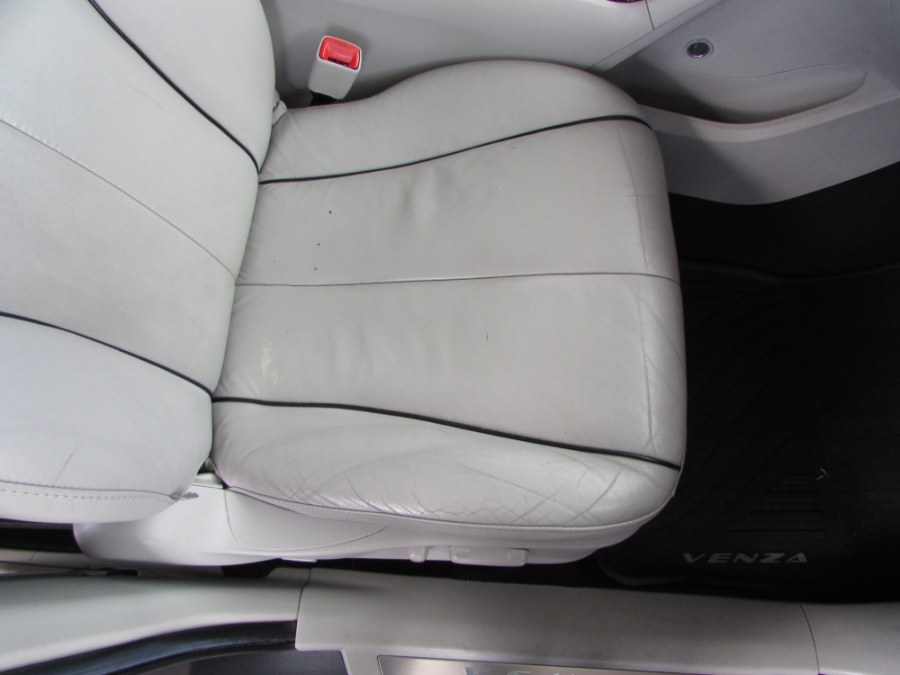 2013 Toyota Venza 4dr Wgn I4 FWD XLE (Natl), available for sale in Orlando, Florida | VIP Auto Enterprise, Inc. Orlando, Florida 2013 Toyota Venza 4dr Wgn I4 FWD XLE (Natl), available for sale in Orlando, Florida | VIP Auto Enterprise, Inc. Orlando, Florida