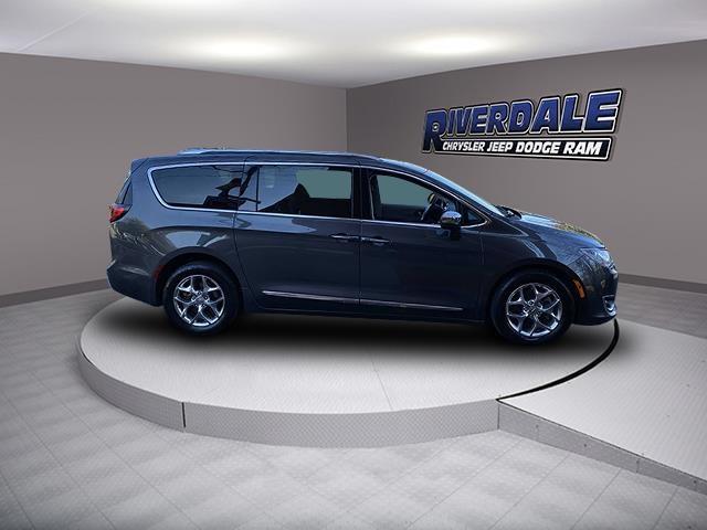 Used Chrysler Pacifica Limited 2017 | Eastchester Motor Cars. Bronx, New York Used Chrysler Pacifica Limited 2017 | Eastchester Motor Cars. Bronx, New York
