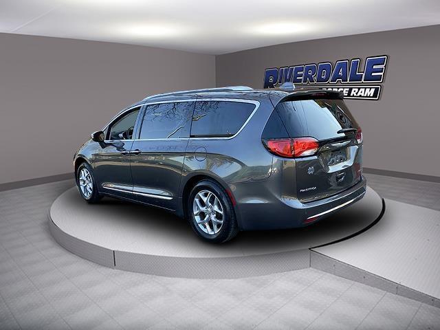 Used Chrysler Pacifica Limited 2017 | Eastchester Motor Cars. Bronx, New York Used Chrysler Pacifica Limited 2017 | Eastchester Motor Cars. Bronx, New York