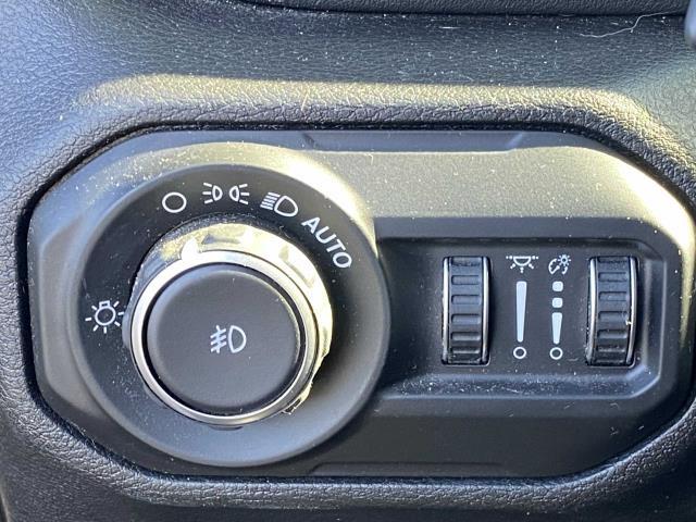 Used Jeep Wrangler Unlimited Sahara 2020 | Eastchester Motor Cars. Bronx, New York Used Jeep Wrangler Unlimited Sahara 2020 | Eastchester Motor Cars. Bronx, New York