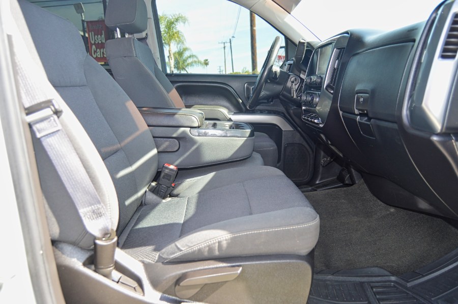 Used Chevrolet Silverado 1500 2WD Crew Cab 143.5" LT w/1LT 2016 | Fusion Motors Inc. Moreno Valley, California Used Chevrolet Silverado 1500 2WD Crew Cab 143.5" LT w/1LT 2016 | Fusion Motors Inc. Moreno Valley, California