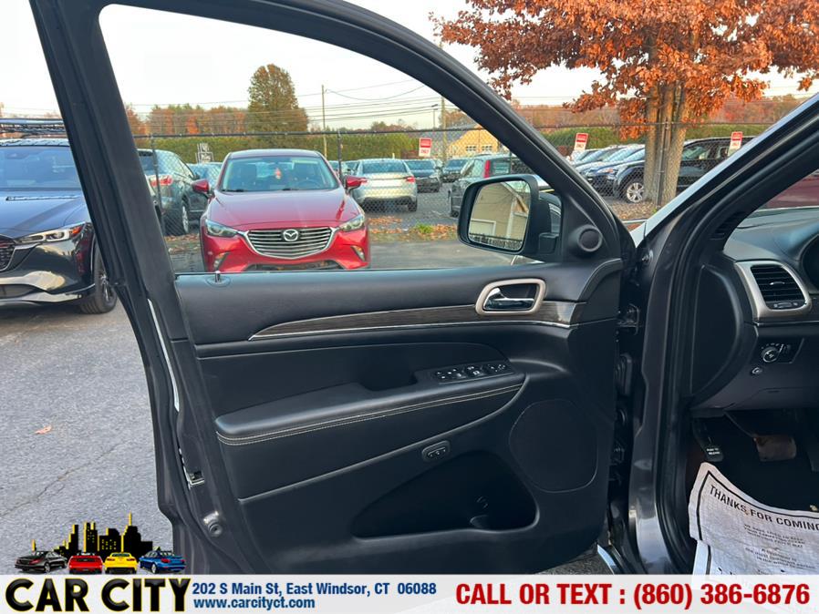 2014 Jeep Grand Cherokee 4WD 4dr Overland, available for sale in East Windsor, Connecticut | Car City LLC. East Windsor, Connecticut 2014 Jeep Grand Cherokee 4WD 4dr Overland, available for sale in East Windsor, Connecticut | Car City LLC. East Windsor, Connecticut