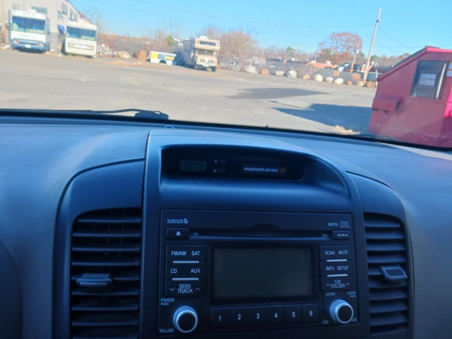 Used Kia Sedona 4dr LWB LX 2009 | Payless Auto Sale. South Hadley, Massachusetts Used Kia Sedona 4dr LWB LX 2009 | Payless Auto Sale. South Hadley, Massachusetts