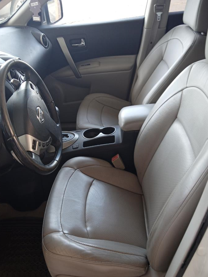2009 Nissan Rogue AWD 4dr SL, available for sale in New Britain, Connecticut | Supreme Automotive. New Britain, Connecticut 2009 Nissan Rogue AWD 4dr SL, available for sale in New Britain, Connecticut | Supreme Automotive. New Britain, Connecticut