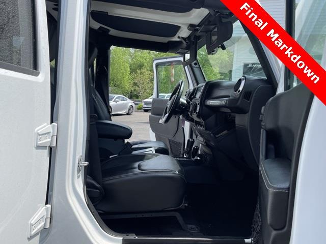 Used Jeep Wrangler Unlimited Rubicon 2017 | Blasius Federal Road. Brookfield, Connecticut Used Jeep Wrangler Unlimited Rubicon 2017 | Blasius Federal Road. Brookfield, Connecticut