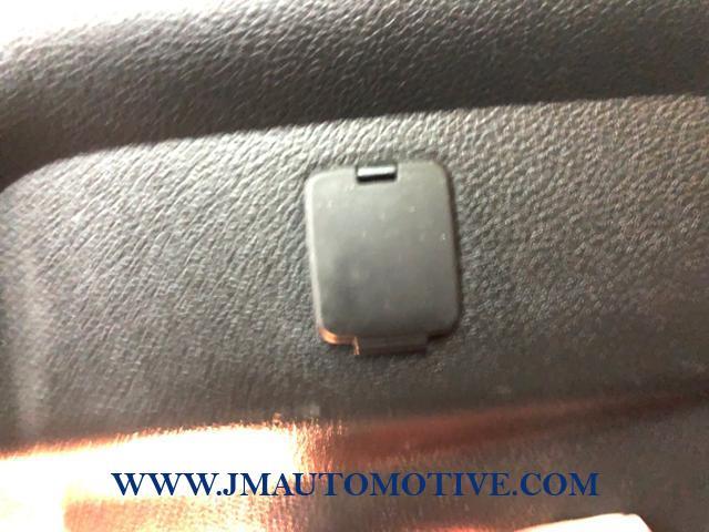 2014 Ford Explorer 4WD 4dr XLT, available for sale in Naugatuck, Connecticut | J&M Automotive Sls&Svc LLC. Naugatuck, Connecticut 2014 Ford Explorer 4WD 4dr XLT, available for sale in Naugatuck, Connecticut | J&M Automotive Sls&Svc LLC. Naugatuck, Connecticut