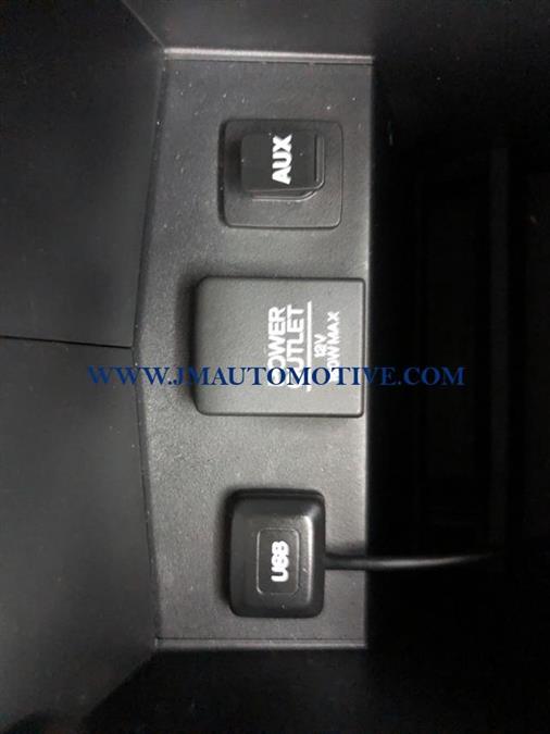 2016 Honda Cr-v AWD 5dr LX, available for sale in Naugatuck, Connecticut | J&M Automotive Sls&Svc LLC. Naugatuck, Connecticut 2016 Honda Cr-v AWD 5dr LX, available for sale in Naugatuck, Connecticut | J&M Automotive Sls&Svc LLC. Naugatuck, Connecticut