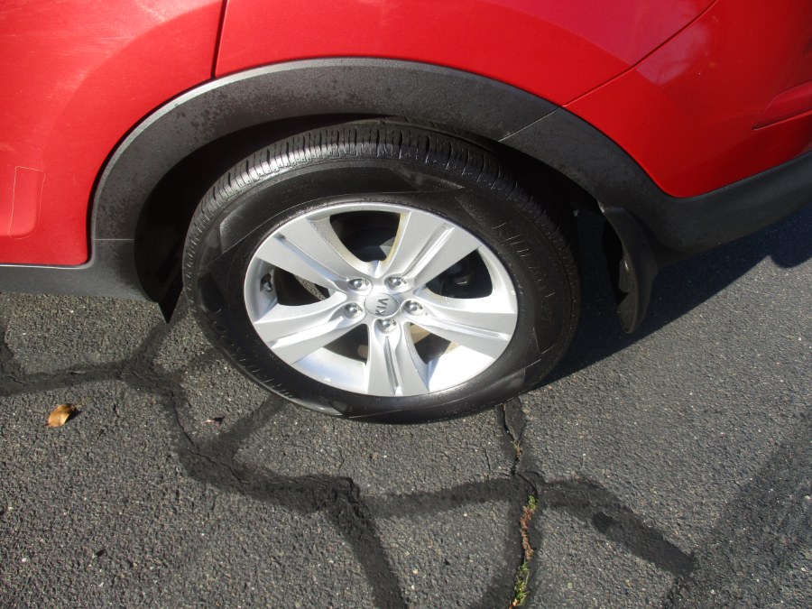 Used Kia Sportage AWD 4dr LX 2013 | Universal Motors LLC. New Britain, Connecticut Used Kia Sportage AWD 4dr LX 2013 | Universal Motors LLC. New Britain, Connecticut