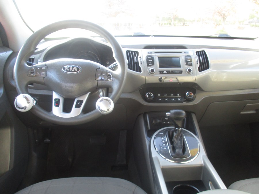 Used Kia Sportage AWD 4dr LX 2013 | Universal Motors LLC. New Britain, Connecticut Used Kia Sportage AWD 4dr LX 2013 | Universal Motors LLC. New Britain, Connecticut
