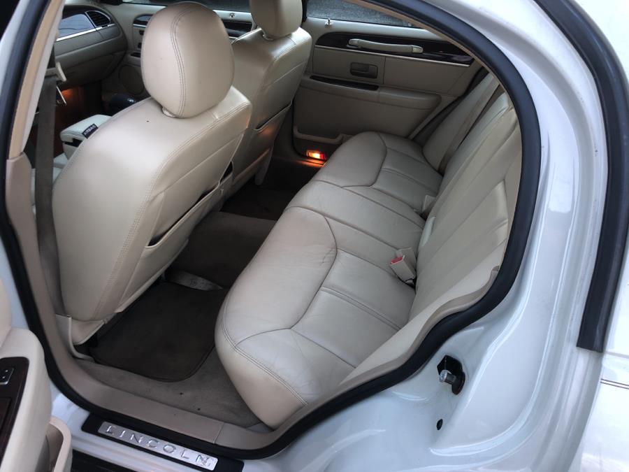 Used Lincoln Town Car 4dr Sdn Signature Limited 2007 | Signature Auto Sales. Franklin Square, New York Used Lincoln Town Car 4dr Sdn Signature Limited 2007 | Signature Auto Sales. Franklin Square, New York