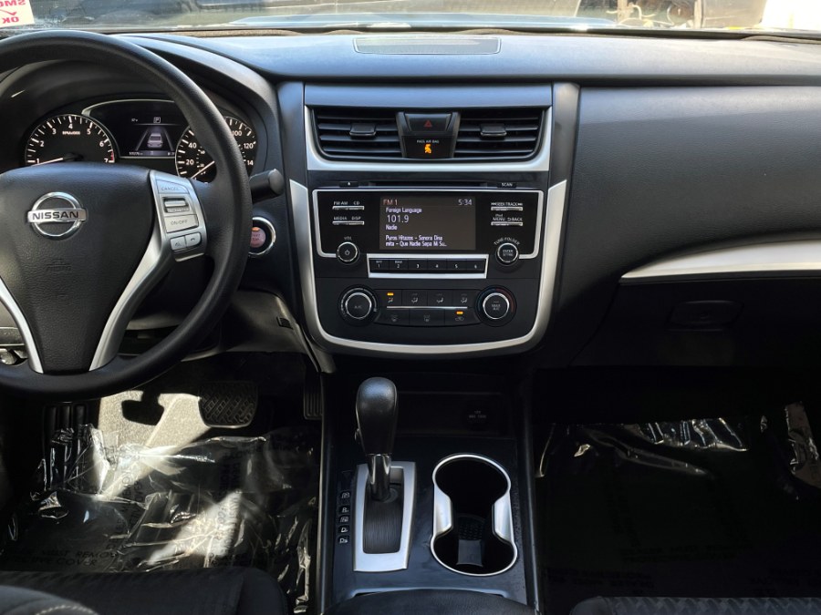 2018 Nissan Altima 2.5 SV Sedan, available for sale in Corona, California | Green Light Auto. Corona, California 2018 Nissan Altima 2.5 SV Sedan, available for sale in Corona, California | Green Light Auto. Corona, California