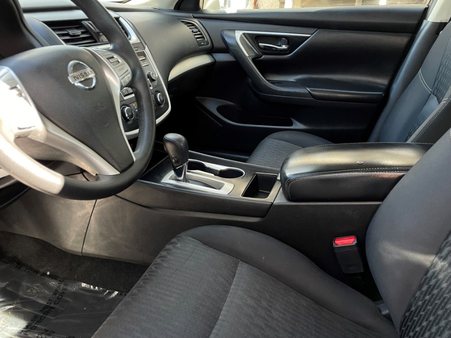 2018 Nissan Altima 2.5 SV Sedan, available for sale in Corona, California | Green Light Auto. Corona, California 2018 Nissan Altima 2.5 SV Sedan, available for sale in Corona, California | Green Light Auto. Corona, California