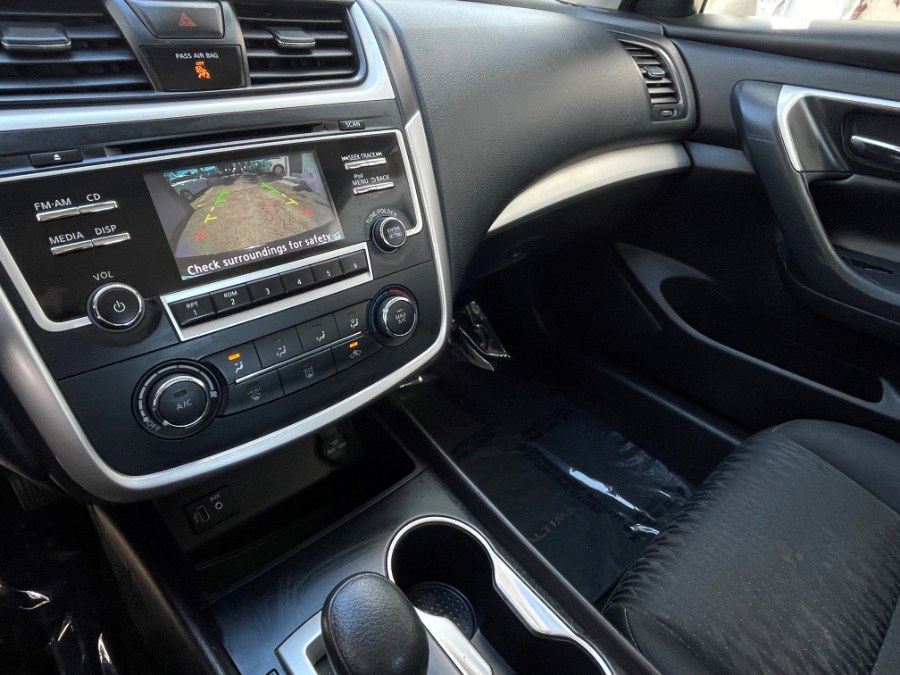 2018 Nissan Altima 2.5 SV Sedan, available for sale in Corona, California | Green Light Auto. Corona, California 2018 Nissan Altima 2.5 SV Sedan, available for sale in Corona, California | Green Light Auto. Corona, California