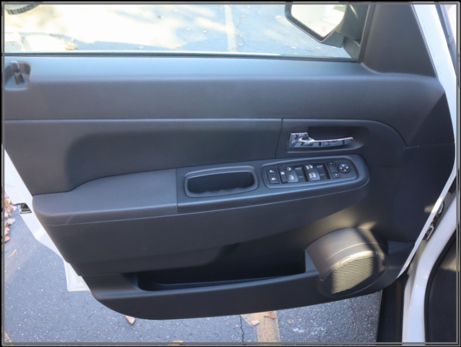 2012 Jeep Liberty 4WD 4dr Latittude, available for sale in Huntington Station, New York | My Auto Inc.. Huntington Station, New York 2012 Jeep Liberty 4WD 4dr Latittude, available for sale in Huntington Station, New York | My Auto Inc.. Huntington Station, New York