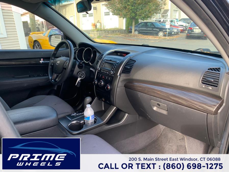 2012 Kia Sorento 2WD 4dr I4 LX, available for sale in East Windsor, Connecticut | Prime Wheels. East Windsor, Connecticut 2012 Kia Sorento 2WD 4dr I4 LX, available for sale in East Windsor, Connecticut | Prime Wheels. East Windsor, Connecticut