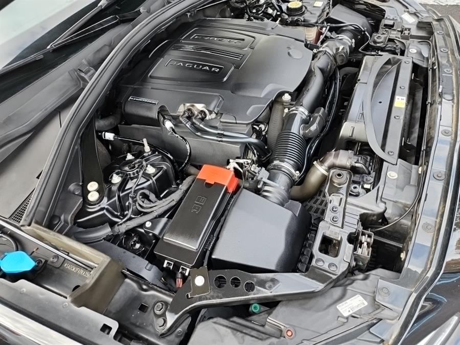 Used Jaguar F-PACE S AWD 2019 | L.I. Auto Gallery. Islip, New York Used Jaguar F-PACE S AWD 2019 | L.I. Auto Gallery. Islip, New York